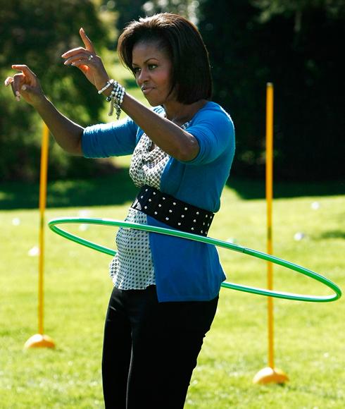 firstladyx-large THAT'S RIGHT! THE FIRST LADY HOOPS!